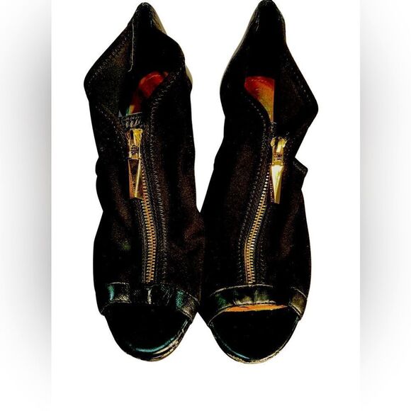 Vince Camuto - Black Nylon Wedges - Picture 1 of 10